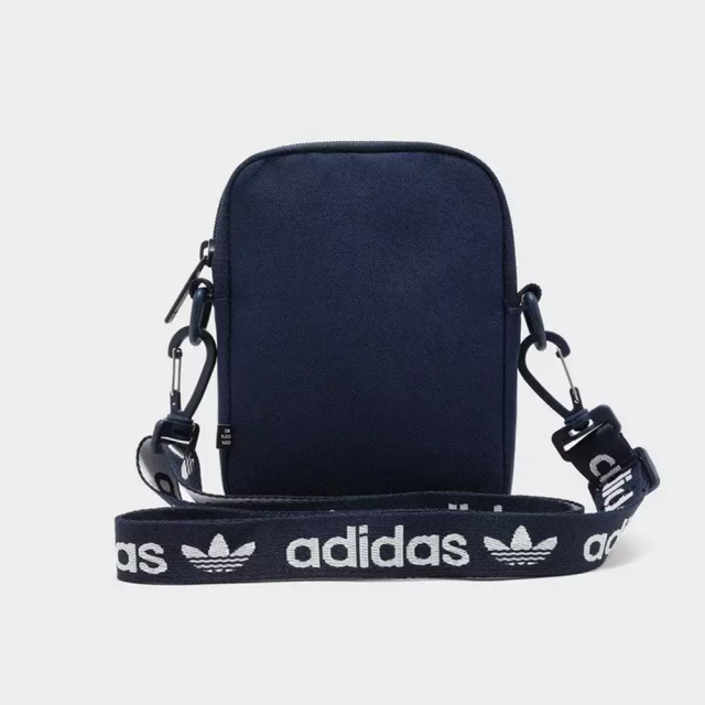 日本 ADIDAS ORIGINALS 三葉草 滿版LOGO背帶 海軍藍斜背小包 手機包