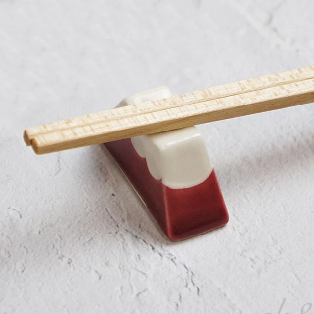 日本 波佐見燒・瑞幸窯 富士山造型筷架 2入組