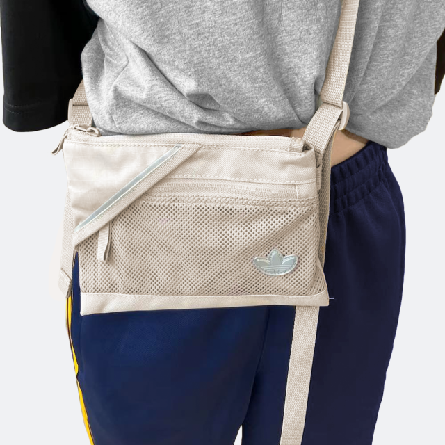 日本 adidas originals 三葉草  Adicolor Sacoche 拼接網格 斜肩側包