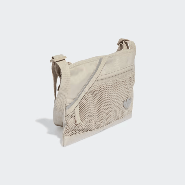 日本 adidas originals 三葉草  Adicolor Sacoche 拼接網格 斜肩側包